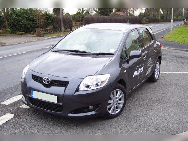 2006 Toyota Auris I cover