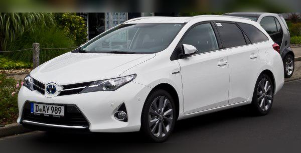 2012 Toyota Auris II Touring Sports cover