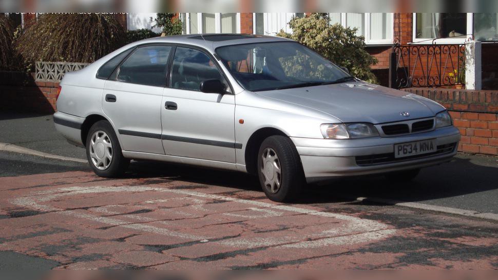 1992 Toyota Carina E Hatch (T19) cover