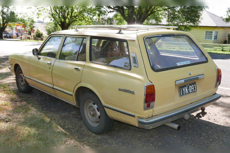 1976 Toyota Cressida Wagon (RX3) cover