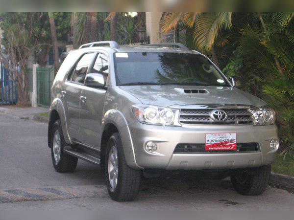 2008 Toyota Fortuner I (facelift 2008) cover