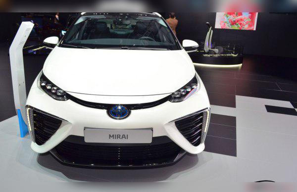 2014 Toyota Mirai cover