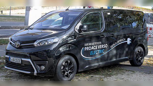 2016 Toyota Proace Verso II SWB cover