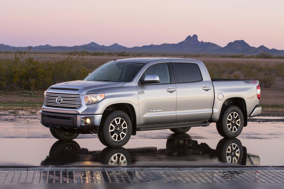 2013 Toyota Tundra II CrewMax (facelift 2013) cover