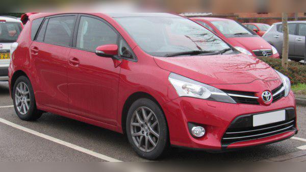 2013 Toyota Verso (facelift 2013) cover