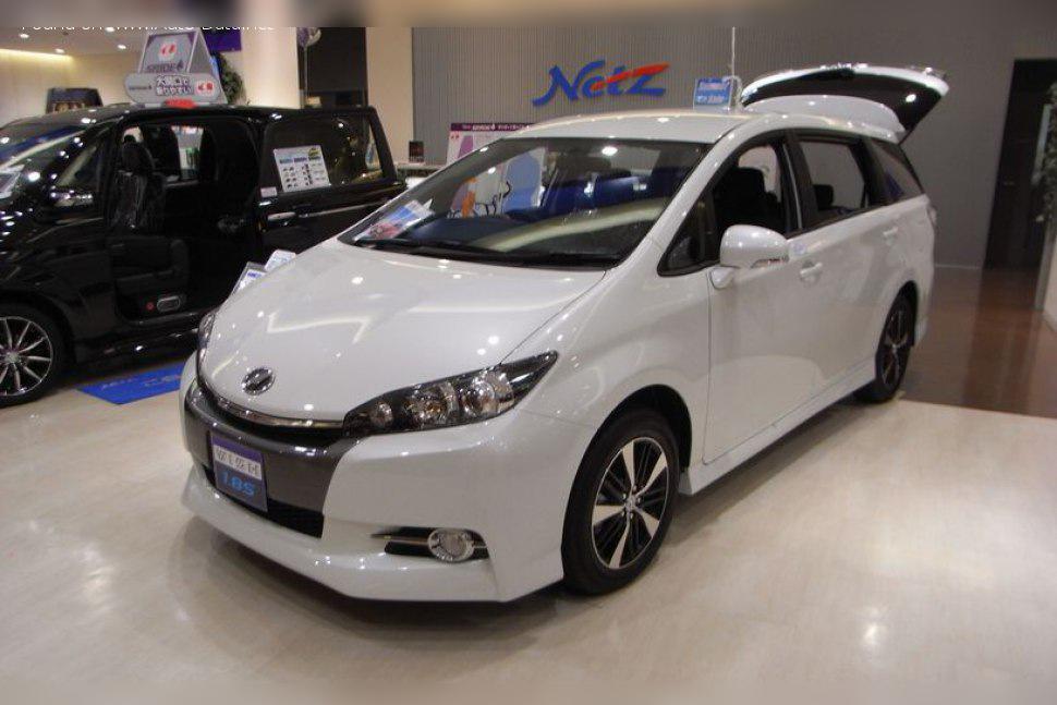 2012 Toyota Wish II (facelift 2012) cover