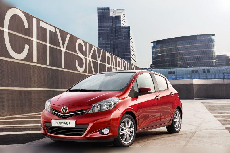2011 Toyota Yaris III cover