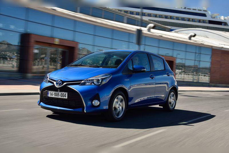 2014 Toyota Yaris III (facelift 2014) cover