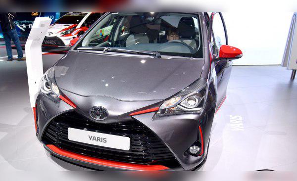 2017 Toyota Yaris III (facelift 2017) cover