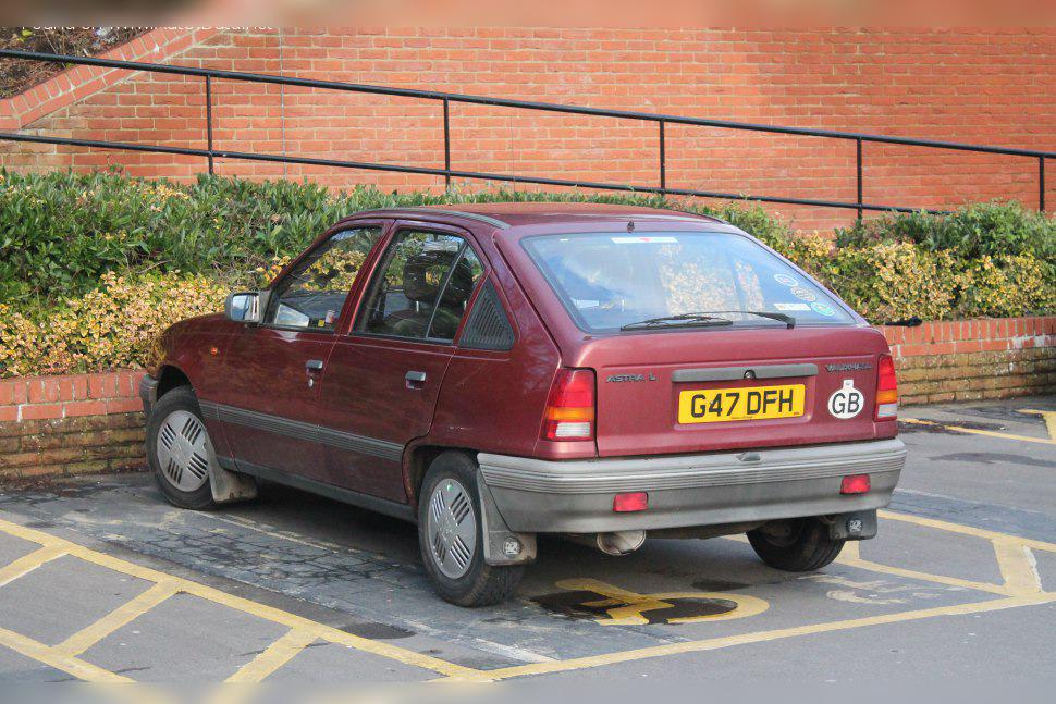 1984 Vauxhall Astra Mk II CC cover