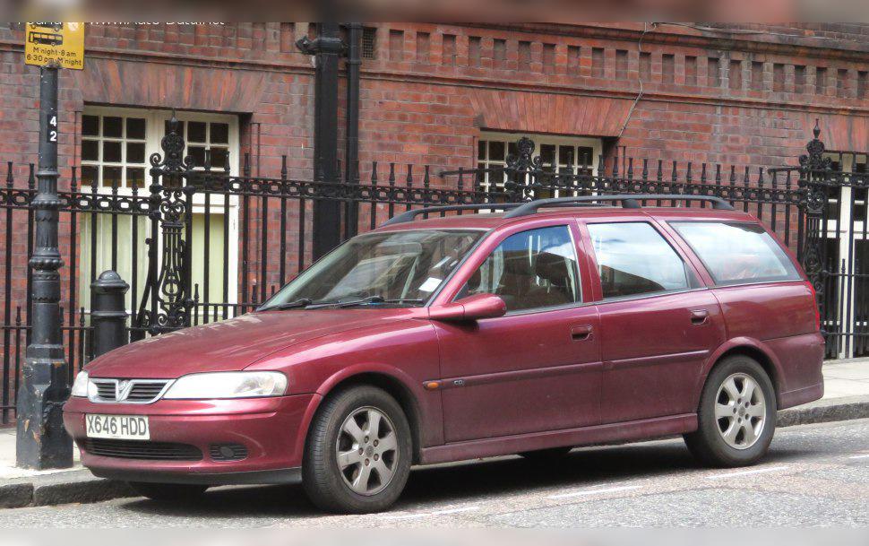 1995 Vauxhall Vectra B Estate cover