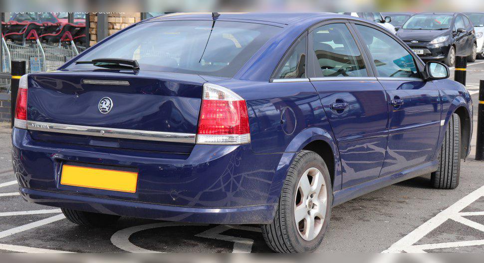 2002 Vauxhall Vectra C cover