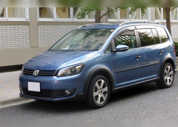 2010 Volkswagen Cross Touran I (facelift 2010) cover