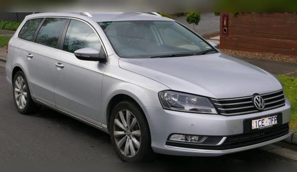 2010 Volkswagen Passat Variant (B7) cover