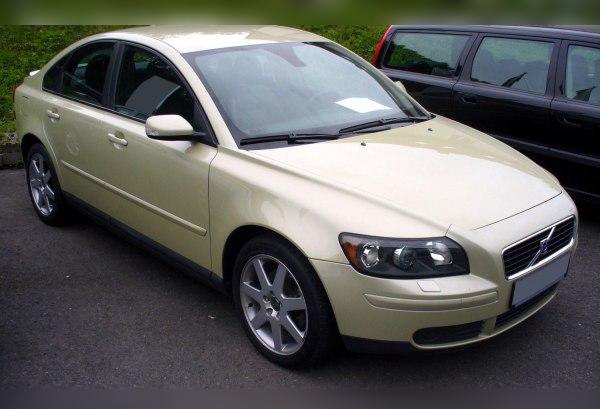 2004 Volvo S40 II cover