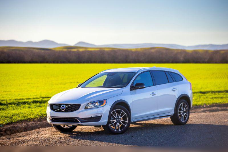 2015 Volvo V60 I Cross Country cover