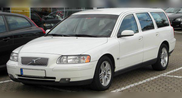 2004 Volvo V70 II (facelift 2004) cover