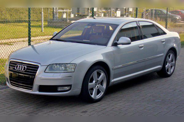 Audi A8 (D3, 4E, facelift 2007) cover