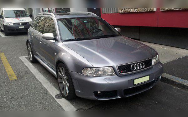 Audi RS 4 Avant (8D, B5) cover
