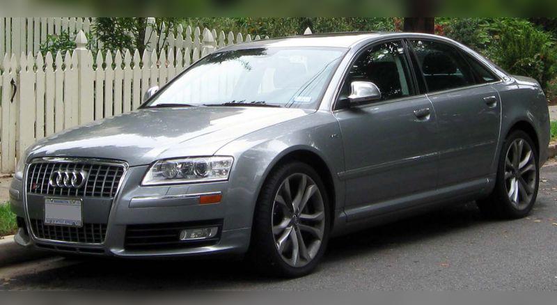Audi S8 (D3, facelift 2007) cover