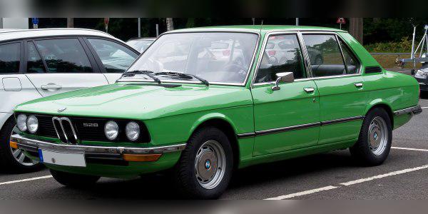 BMW 5 Series (E12) cover