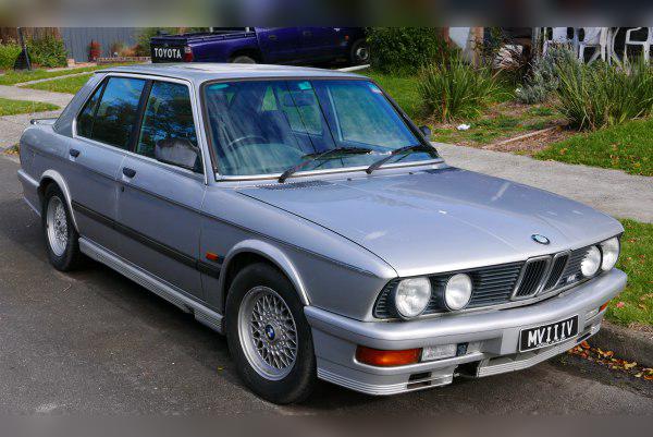 BMW 5 Series (E28) cover