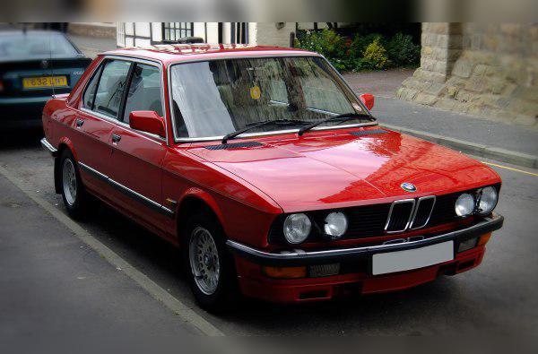 BMW 5 Series (E28) cover