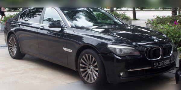 BMW 7 Series Long (F02) cover