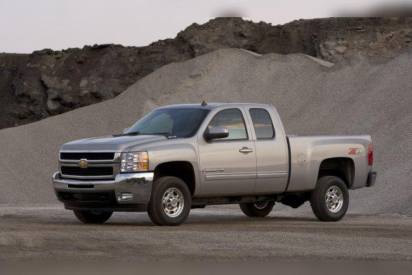 Chevrolet Silverado 2500 HD II (GMT900) Extended Cab Long Box cover