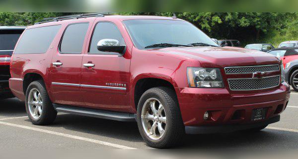 Chevrolet Suburban (GMT900) cover