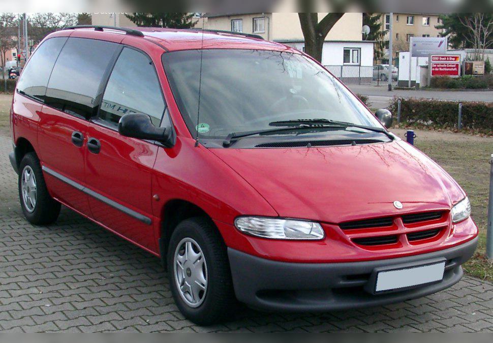 Chrysler Voyager III cover