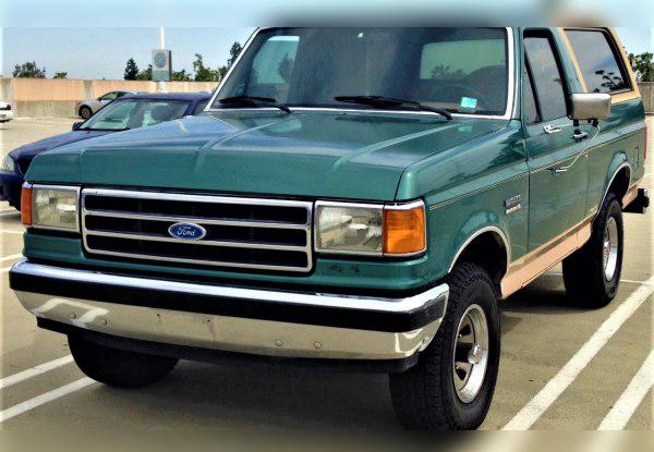 Ford Bronco IV cover