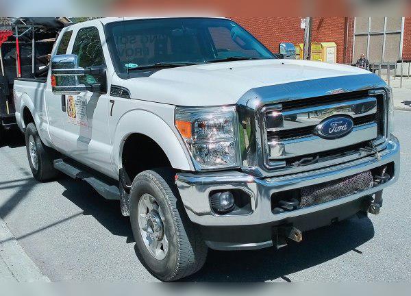 Ford F-250 Super Duty III Super Cab Short box cover