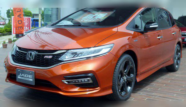 Honda Jade (facelift 2017) cover