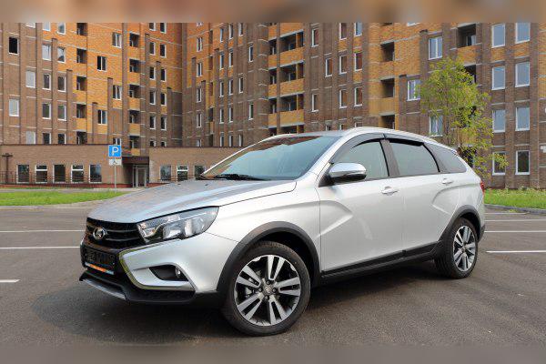 Lada Vesta SW Cross cover