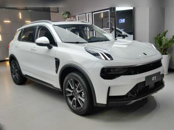 Lynk & Co 01 (facelift 2022) cover