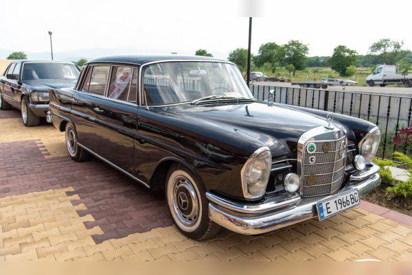 Mercedes-Benz Fintail (W111) cover