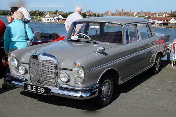 Mercedes-Benz Fintail (W112) cover