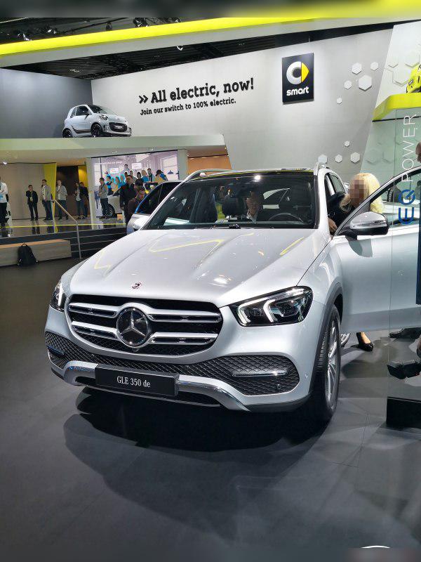 Mercedes-Benz GLE SUV (V167) cover