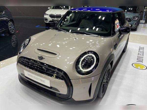 Mini Electric Cooper SE (F56, facelift 2021) cover