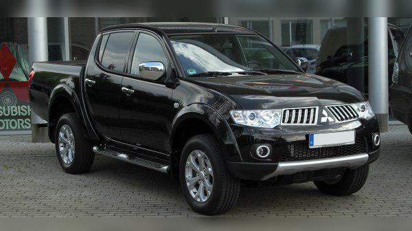 Mitsubishi L200 IV Double Cab (facelift 2010) cover