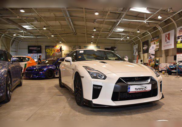 Nissan GT-R (R35, facelift 2016) cover