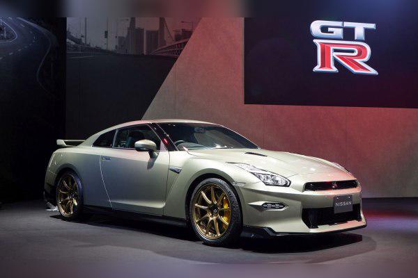Nissan GT-R (R35, facelift 2023) cover