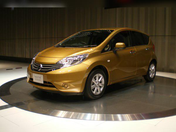 Nissan Note II (E12) cover