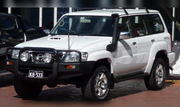 Nissan Patrol V 5-door (Y61, facelift 2004) cover