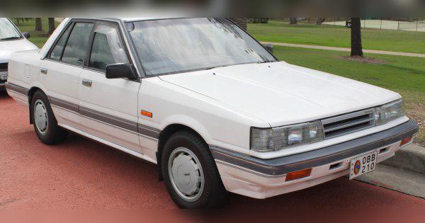 Nissan Skyline VII (R31) cover
