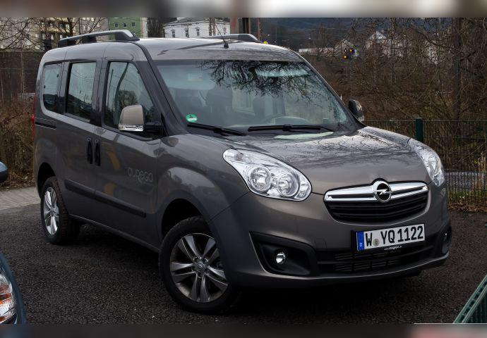 Opel Combo Tour D cover