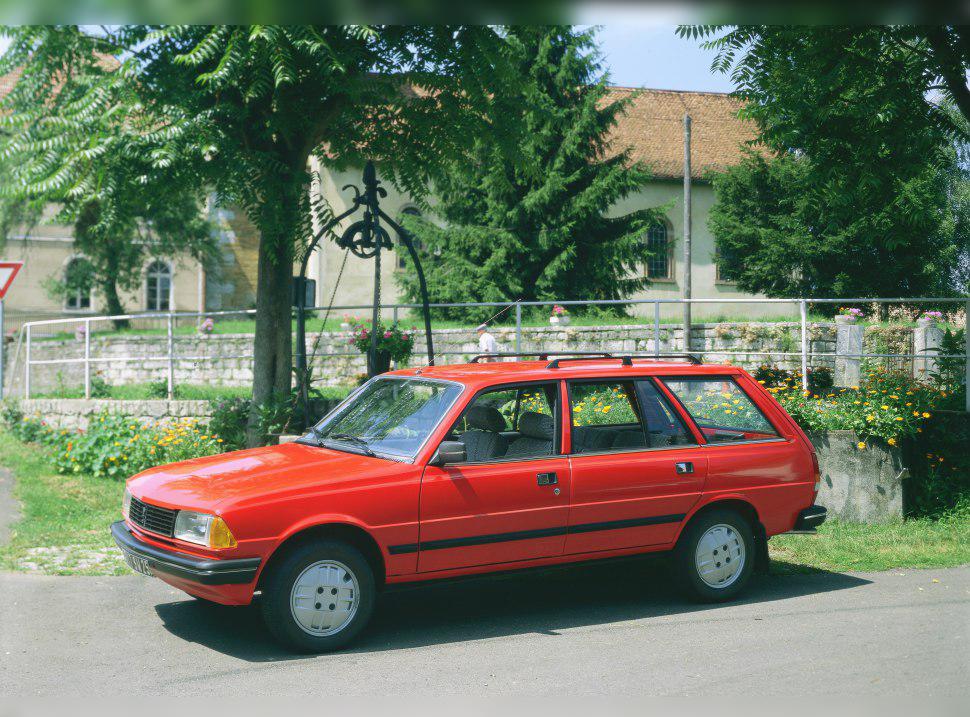Peugeot 305 II Break (581E) cover