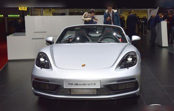 Porsche 718 Boxster (982) cover