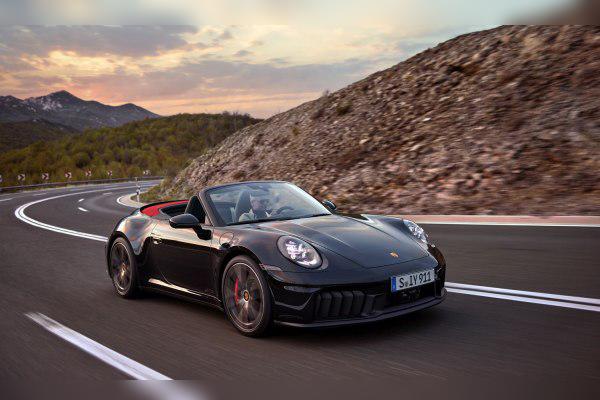 Porsche 911 Cabriolet (992, facelift 2024) cover